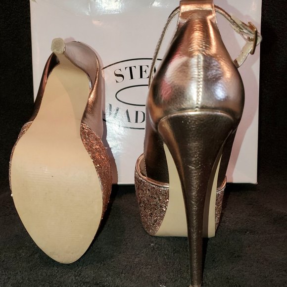 Champagne Steve Madden stilettos - Picture 3 of 4
